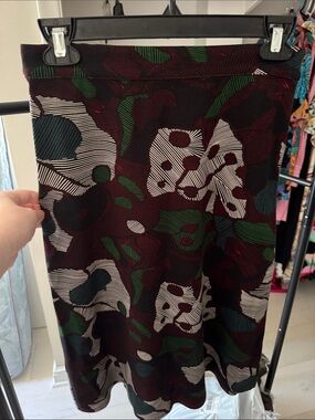 Isla Maude Women's Printed A-Line Skirt in Burgundy and Green